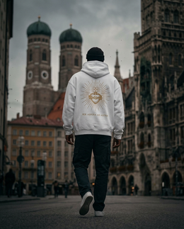 ASTRA Hoodie weiss, Lifestyle Shot München
